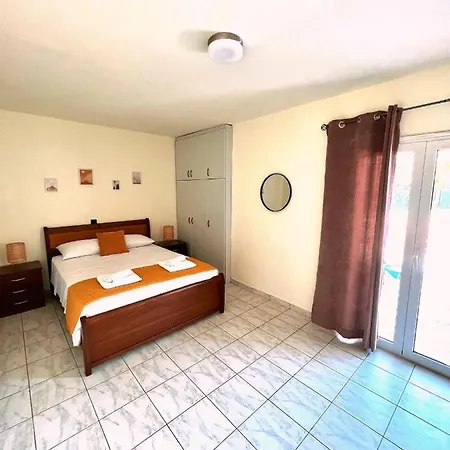 Garden Вилла Каламата