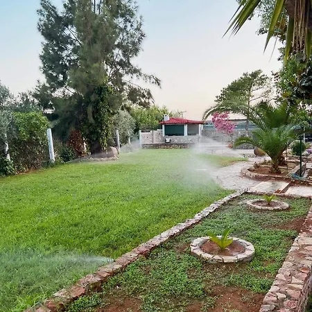 Villa Garden